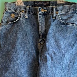 Cowboy cut jeans